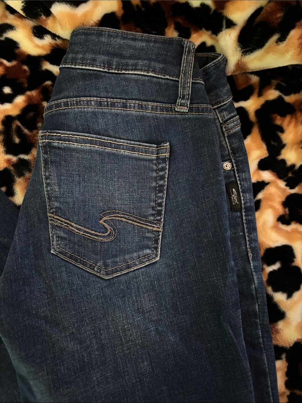 Silver Jeans Co. Dark Blue Women’s Jeans - Classic Slim Fit